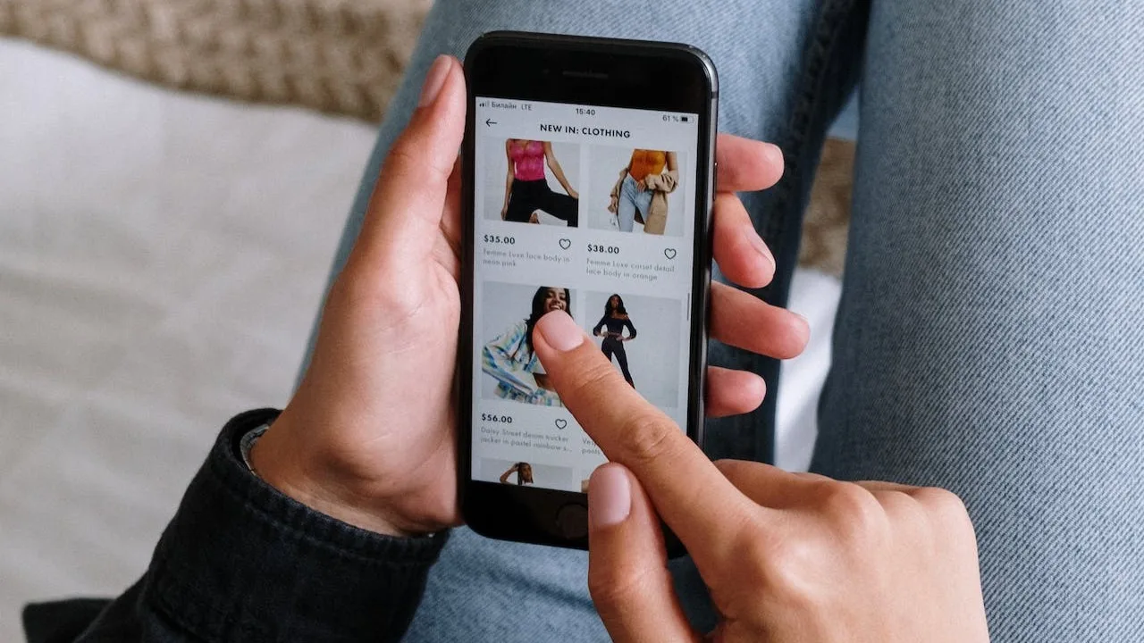 man online shopping on mobile
